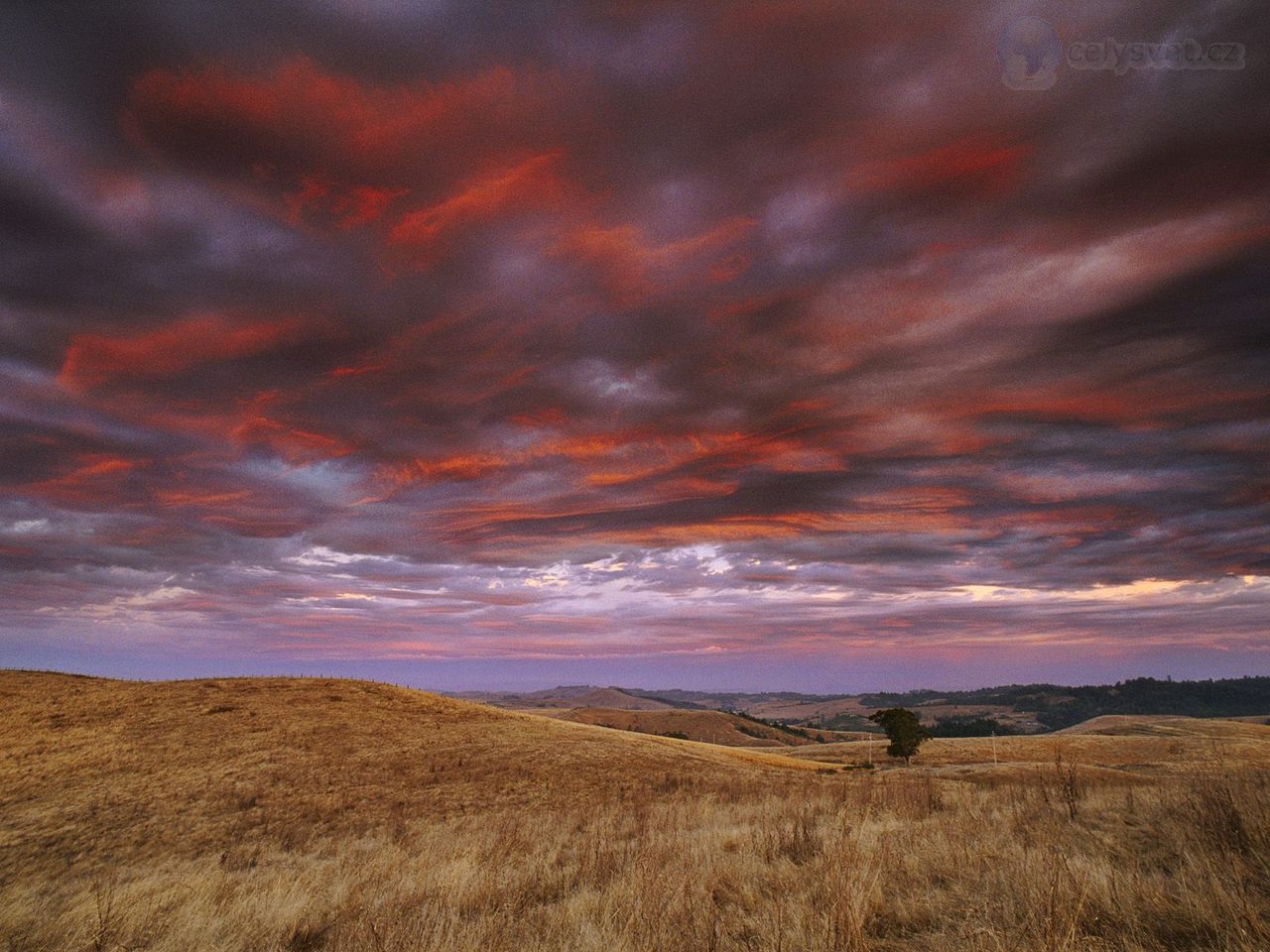 Foto: Sky Of Fire, Sunset After A Thunder Storm, Sonoma County, California